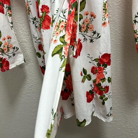 Floral short dress size Large - Picture 6 of 9